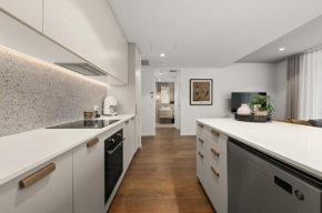 Chic and Elegant 1-Bed in Unbeatable Location